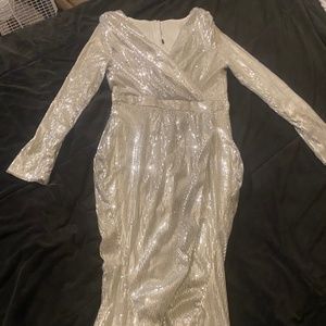 XL BEAUTIFUL SEQUENCE SILVER DRESS